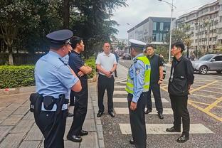 执法亚洲杯决赛！亚洲杯中国裁判组获中国金球奖组委会特别奖